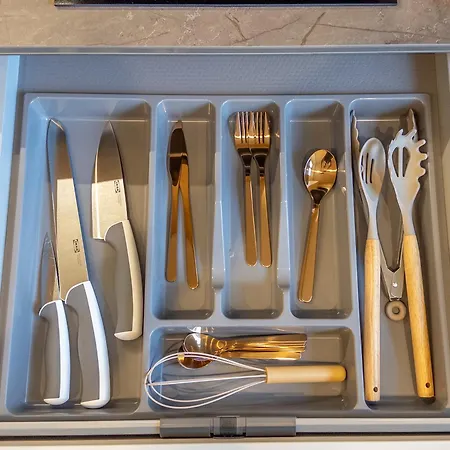 Atk T1 Airport Bus Station * Reval